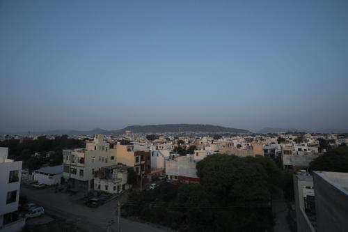 earthen bliss luxury 2bhk apt with balcony