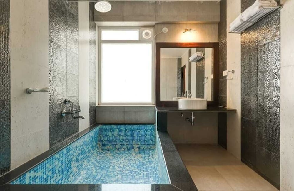 deep international goa