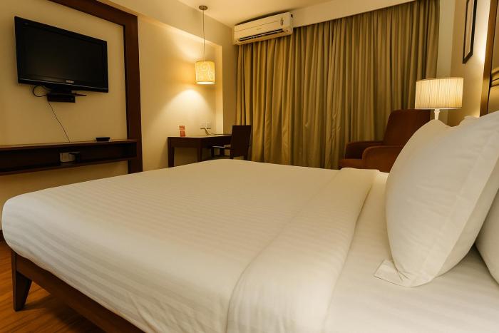 the sky imperial thaltej