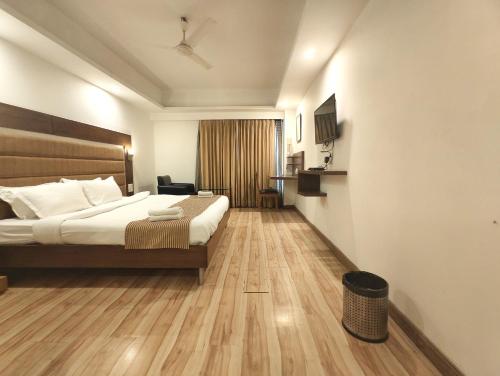 the sky comfort ahmedabad