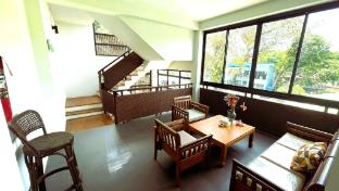 rockstar beach apartments