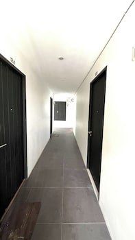 rockstar beach apartments