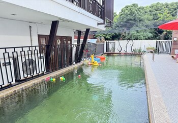 collection o bupamontra chiangmai