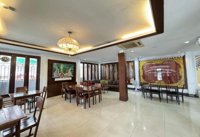 collection o bupamontra chiangmai