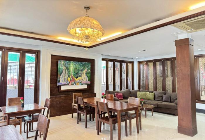 collection o bupamontra chiangmai