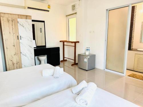 collection o bupamontra chiangmai