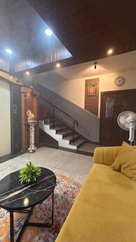 aradhya comforts mg road