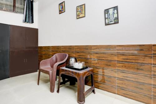 oyo 829306 hill view luxurious rooms