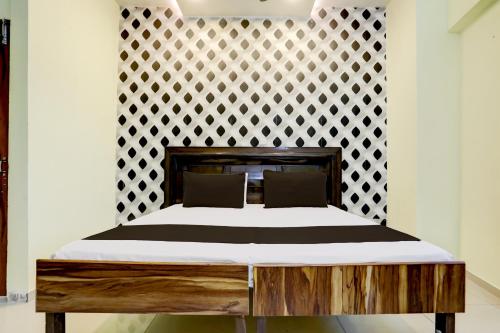 oyo 829306 hill view luxurious rooms