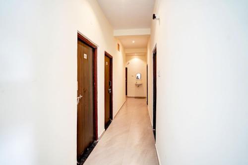 hotel o s s stay inn