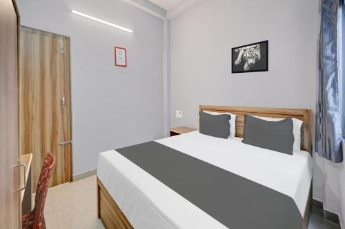 Hotel O Royal Guest House,,3 star