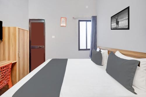 Hotel O Royal Guest House,,3 star