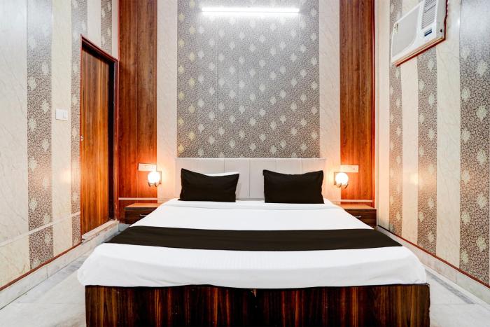 collection o the grand palace hotel and banquet