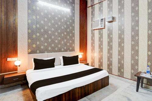 collection o the grand palace hotel and banquet