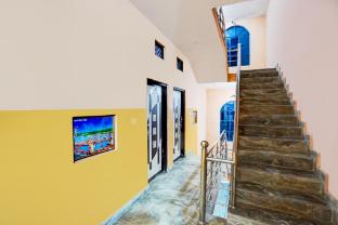 Hotel O Gautam,,3 star