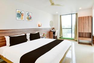 hotel srh luxury rooms near rail nilayam ncl