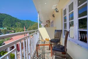 pax hotel rock villa