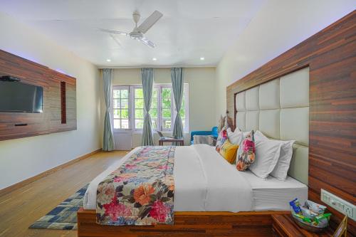 pax hotel rock villa