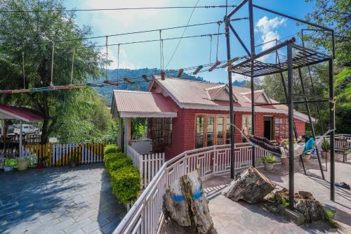 pax hotel rock villa