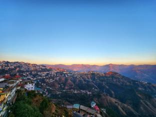 valley gulmohar homestay