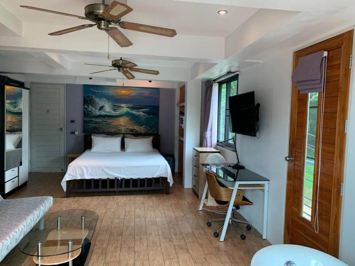 penthouse crystal bay apartments