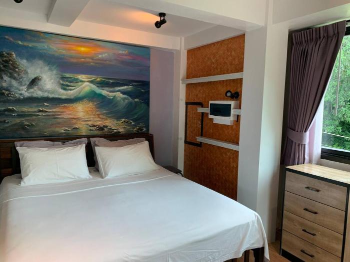 penthouse crystal bay apartments