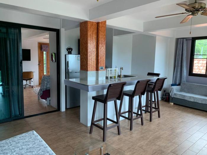 penthouse crystal bay apartments