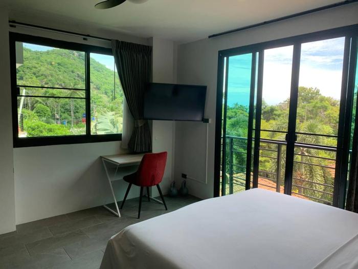 penthouse crystal bay apartments