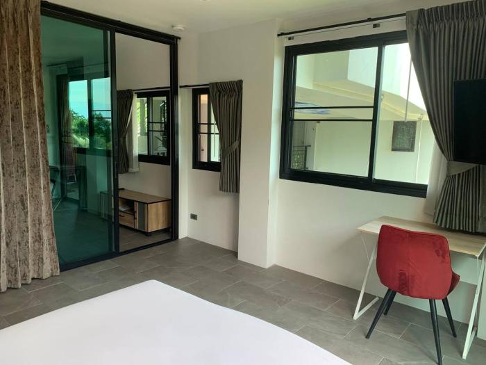 penthouse crystal bay apartments