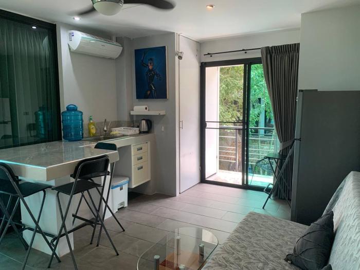 penthouse crystal bay apartments