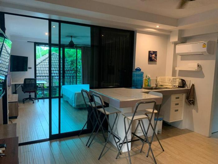 penthouse crystal bay apartments
