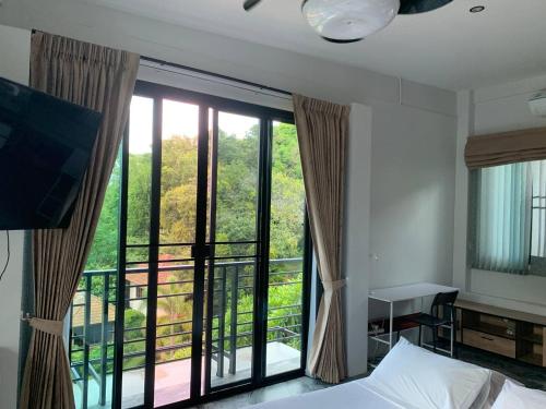 penthouse crystal bay apartments