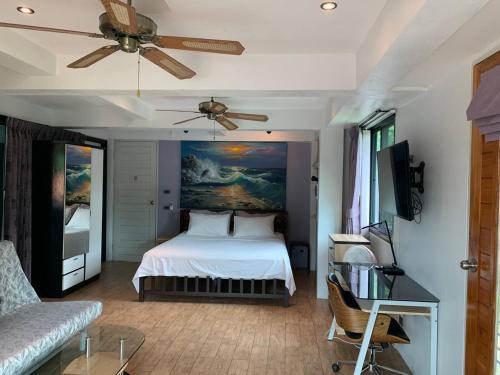 penthouse crystal bay apartments