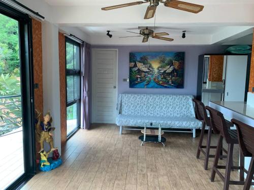 penthouse crystal bay apartments