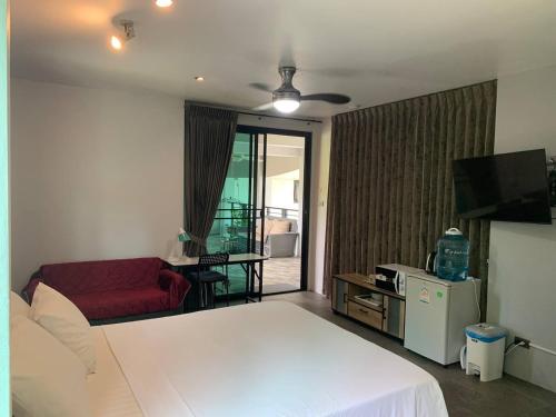 penthouse crystal bay apartments