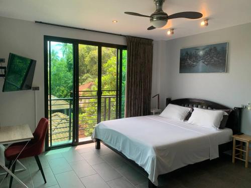 penthouse crystal bay apartments