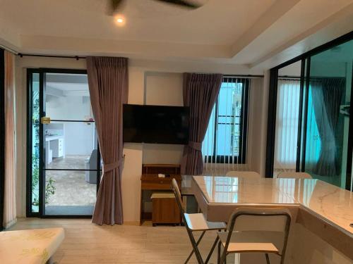 penthouse crystal bay apartments
