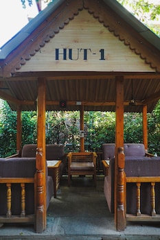 hide in old manali