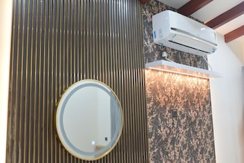 ilif 2706 western breeze villas