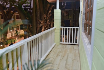 ilif 2706 western breeze villas