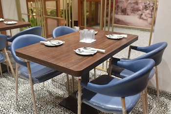 ilif 2706 western breeze villas