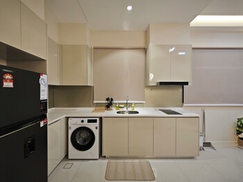 paradigm residence by antlerzone