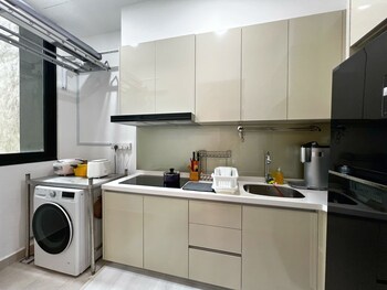 paradigm residence by antlerzone