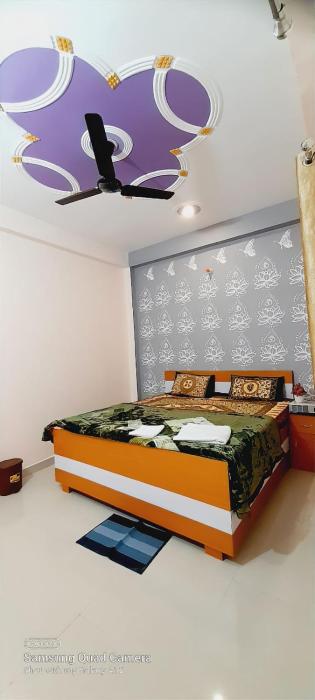 shiv niketan guest house 200mtr from shri ram mandir
