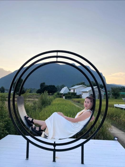 paradise resort and cafe