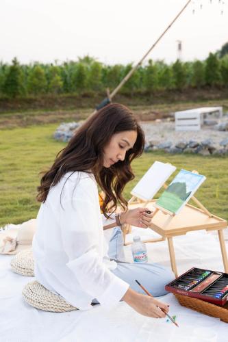 paradise resort and cafe