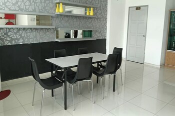 hotel dlima inn plaza mahkota melaka
