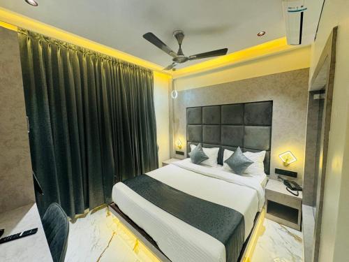 Hotel Windsor Castle,,3 star