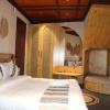 himalayan hobbit house