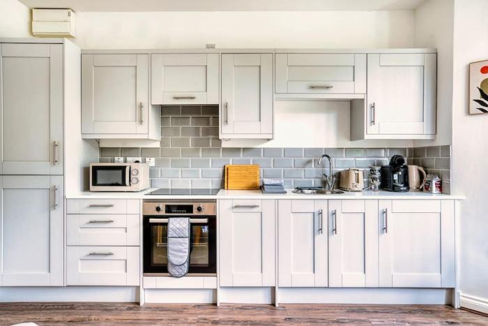 stunning 2 bed city centre and bute park